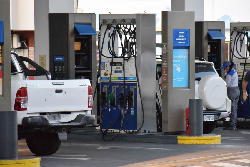 Algunos estacioneros seguirán aceptando tarjetas de crédito