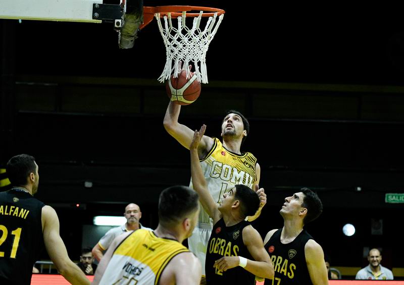 Comunicaciones tropezó en su visita a Obras Basket