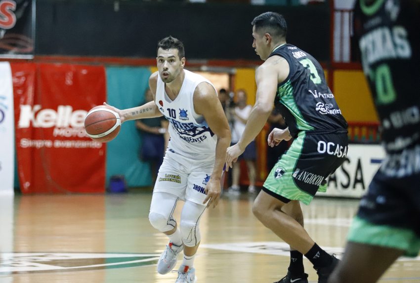 Regatas se impuso a Atenas en suplementario, y San Martín visita esta noche a Peñarol