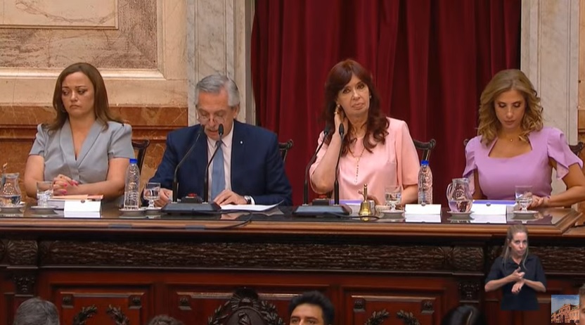 Fernández destacó su moderación para enfrentar acreedores y al FMI