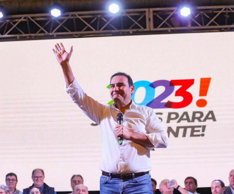 Valdés, combina campaña y campo