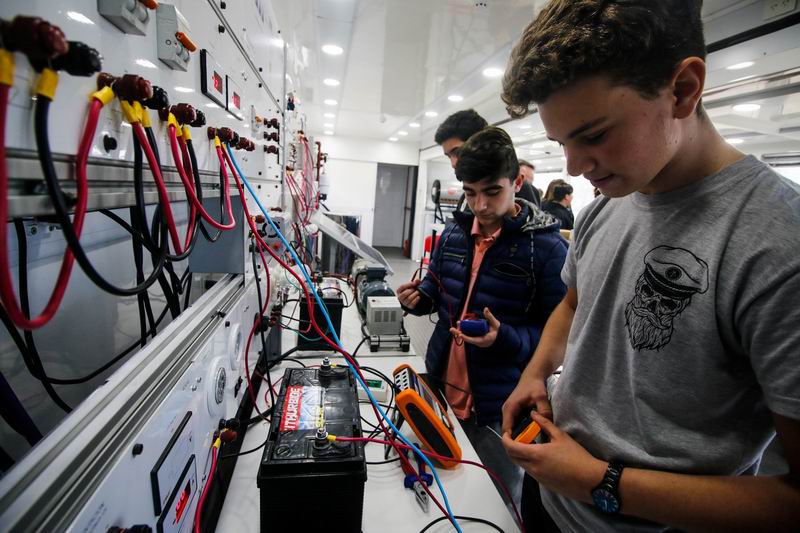 «Un egresado de la escuela técnica es productor de sus propios saberes»