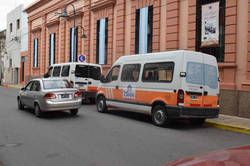 Transporte Escolar y taxis modificaron sus tarifas