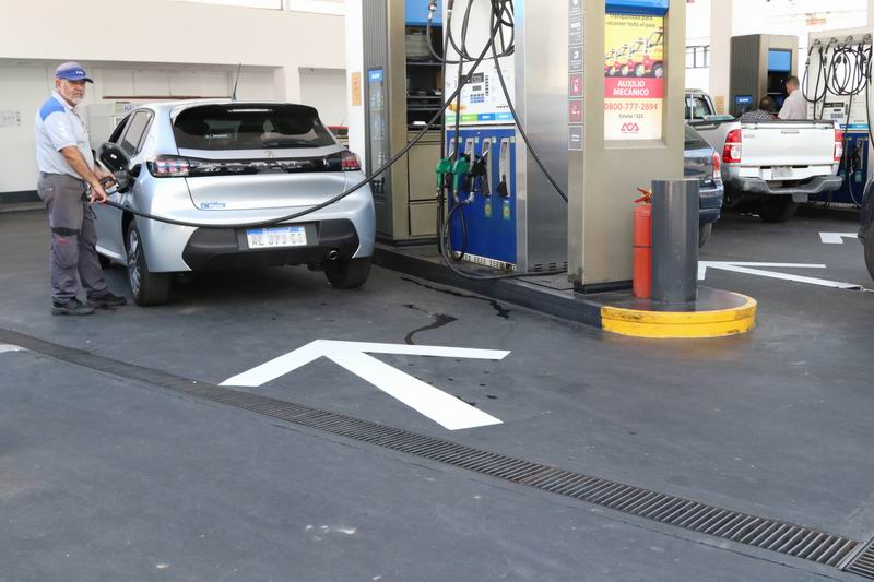 Nafta: en Capital se registró un incremento que superó el 4%