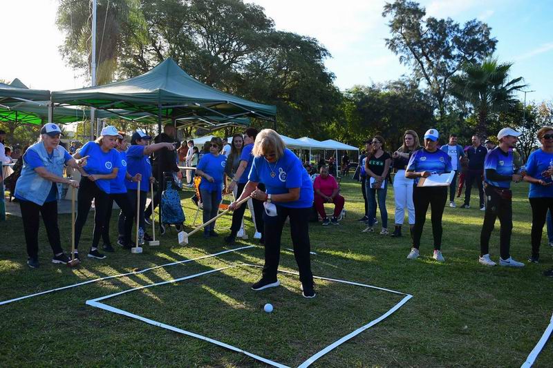 Familias enteras en los Juegos Barriales 2023