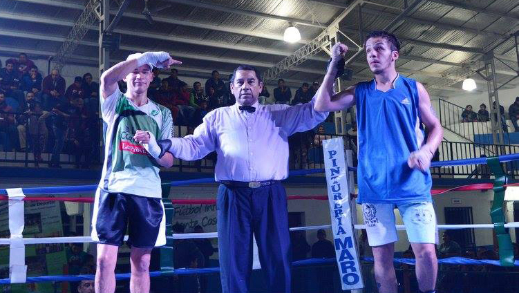 Pesaje de pugilistas y conferencia de prensa en la casa del deporte correntino