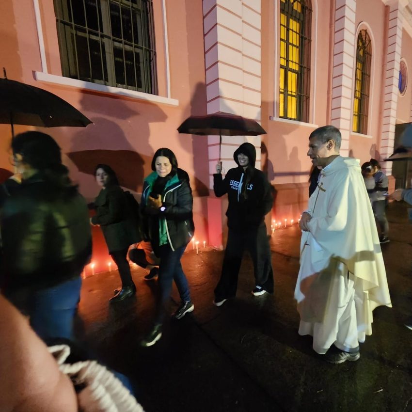 Luminarias, postales de una tradición que se mantiene encendida Las