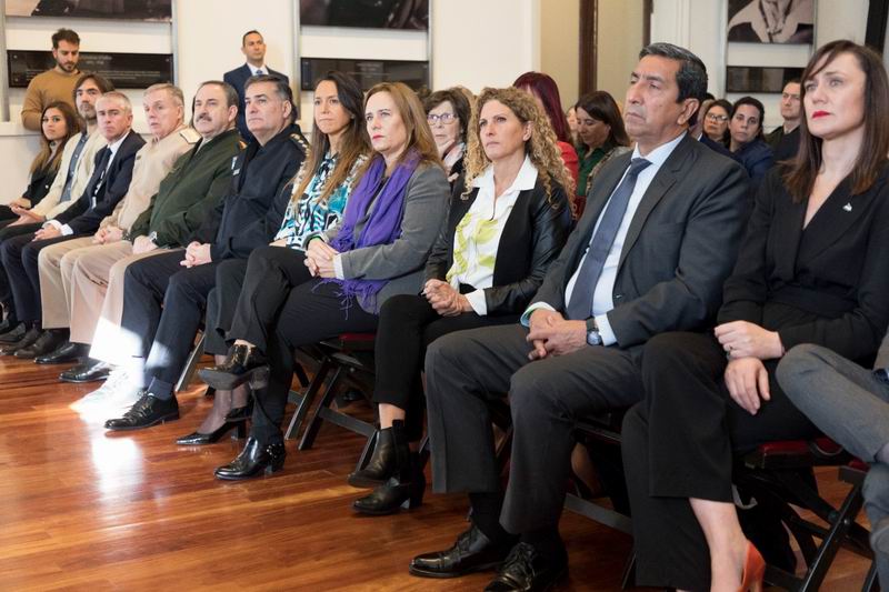 Buenaventura Duarte, con Aníbal Fernández en el lanzamiento de «Urge»