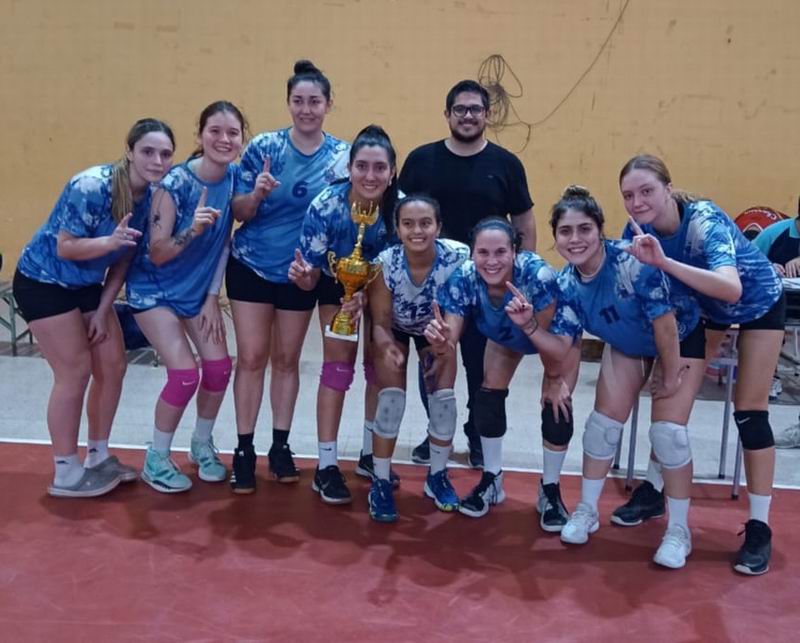 Vóley: Regatas sumó dos títulos más en el Provincial