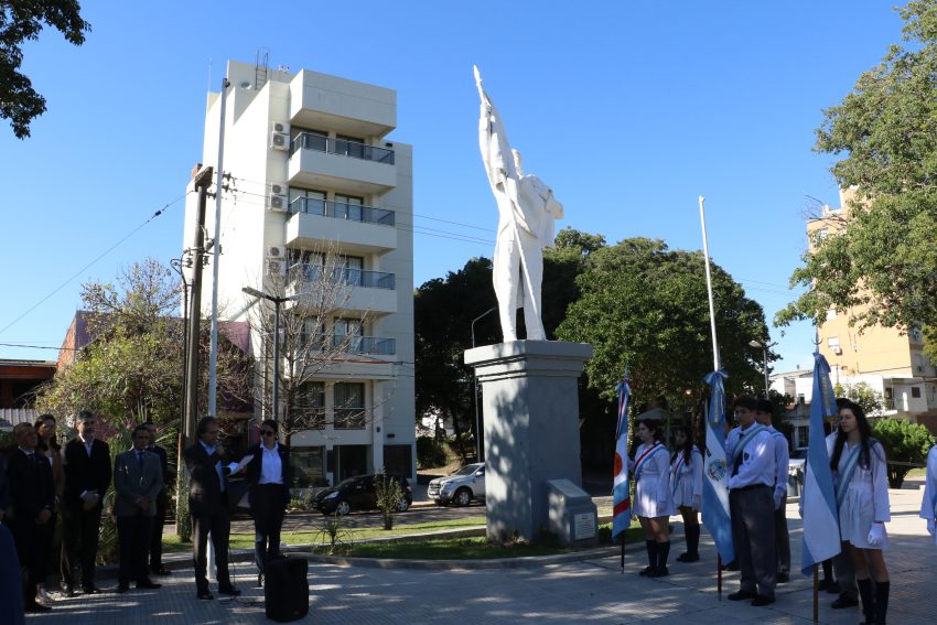 Homenaje a Belgrano en el Día del graduado en Ciencias Económicas