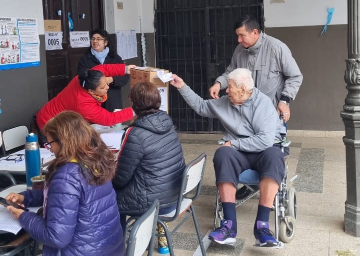 Correntino por adopción, con 92 años fue a votar