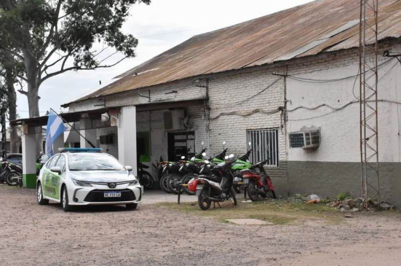 Detuvieron a comisario investigado por un caso de robo a mano armada