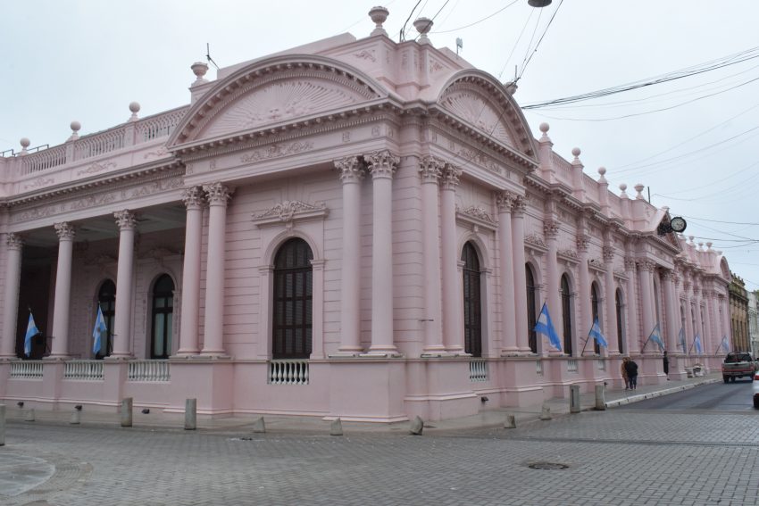 El Gobierno oficializó la feria de mitad de año