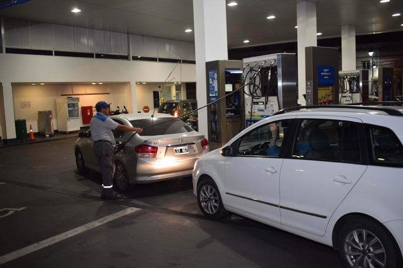 Sorpresa y malestar por el octavo incremento del precio de la nafta