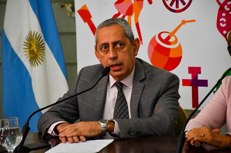 Piasentini:»Es un avasallamiento a las autonomías provinciales»