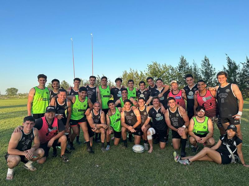 Taraguy, Aranduroga y Curne se muestran en el Seven del Plumazo