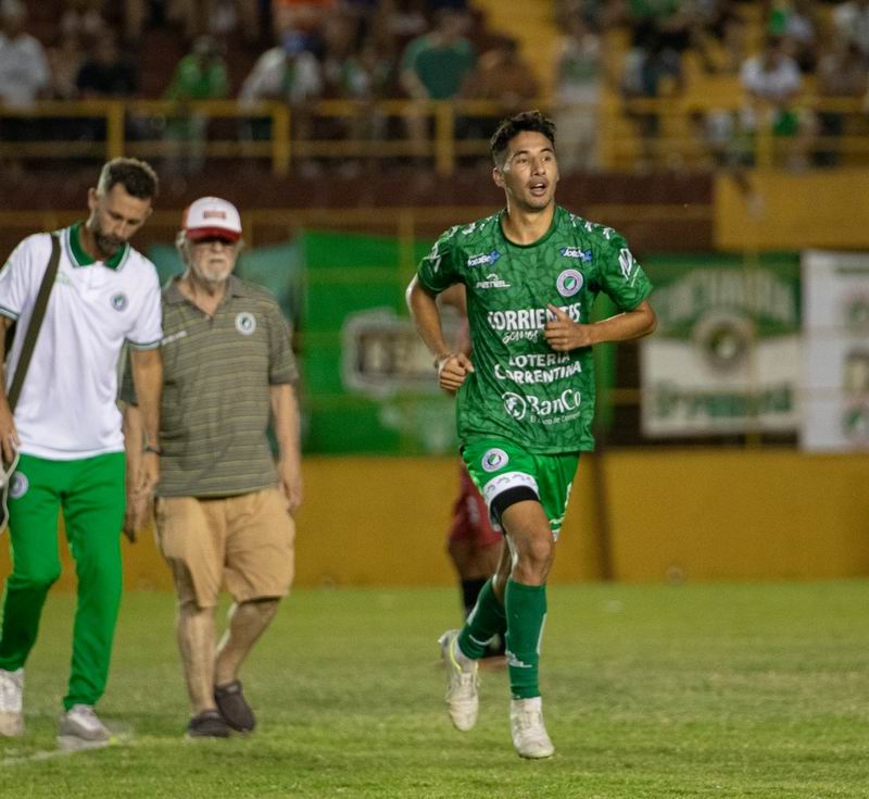 Ferroviario se despide ante Mandiyú que piensa en la instancia siguiente