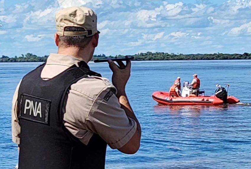 Buscan intensamente a un adolescente que desapareció en el río Uruguay