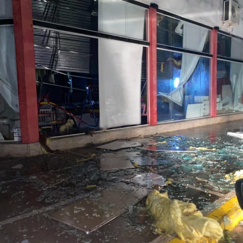 Violento temporal causó destrozos en Bella Vista y otras localidades