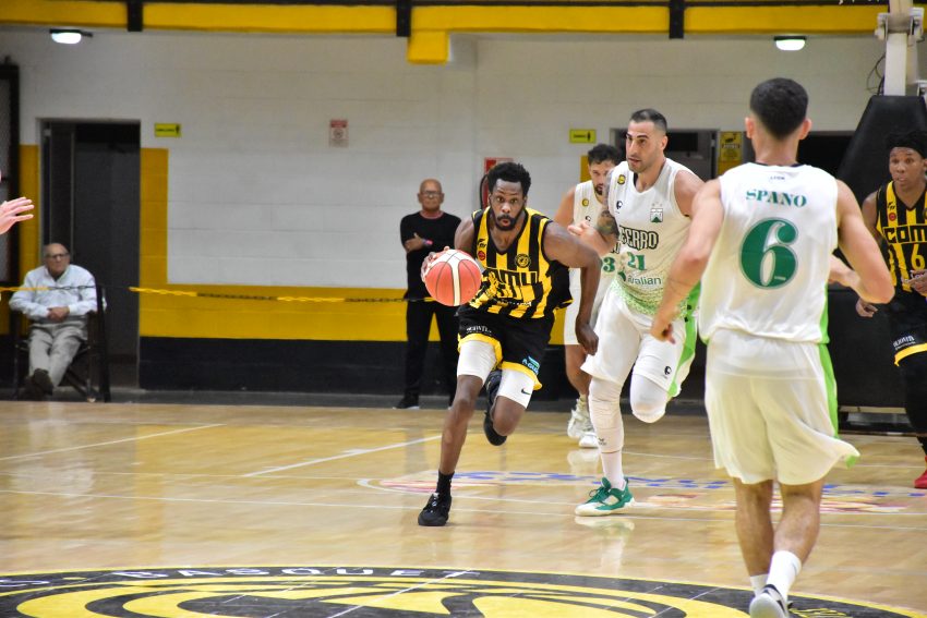 Liga Nacional: Comunicaciones no puede frenar su mala racha