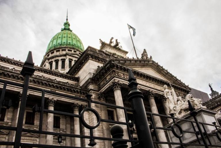 El DNU en la Bicameral, que tendrá 10 días hábiles para enviarlo al debate