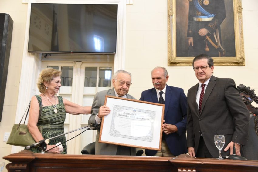 Gutnisky recibió la distinción “Libertador General San Martin”
