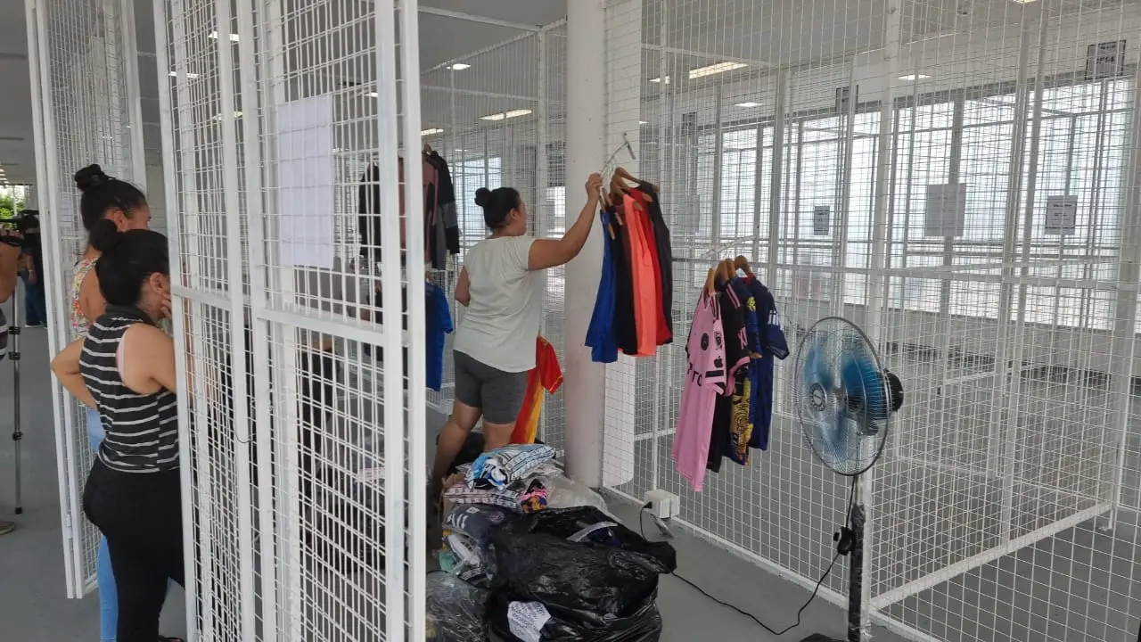 Los puesteros comenzaron a mudarse al nuevo Mercado del Puerto