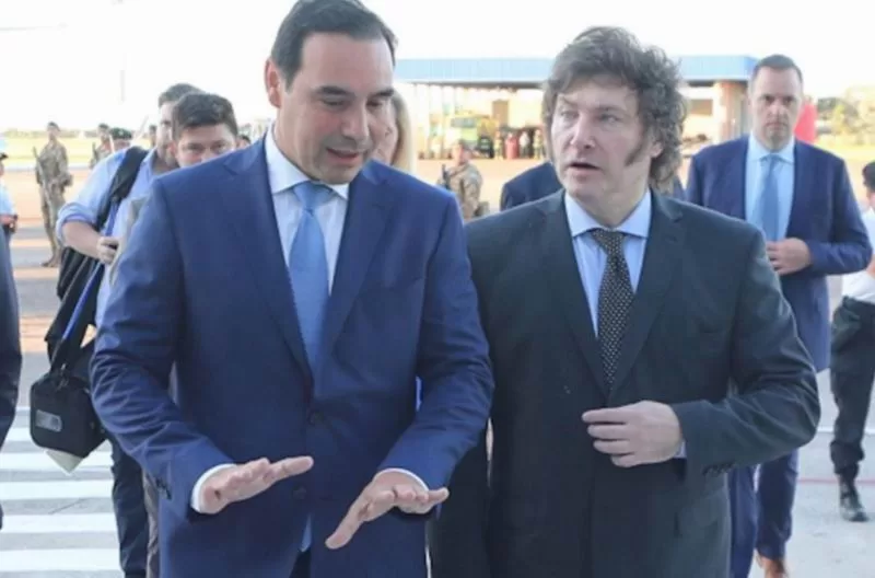 «Diálogo implica que hablen dos»: Valdés marca la cancha antes de la cumbre