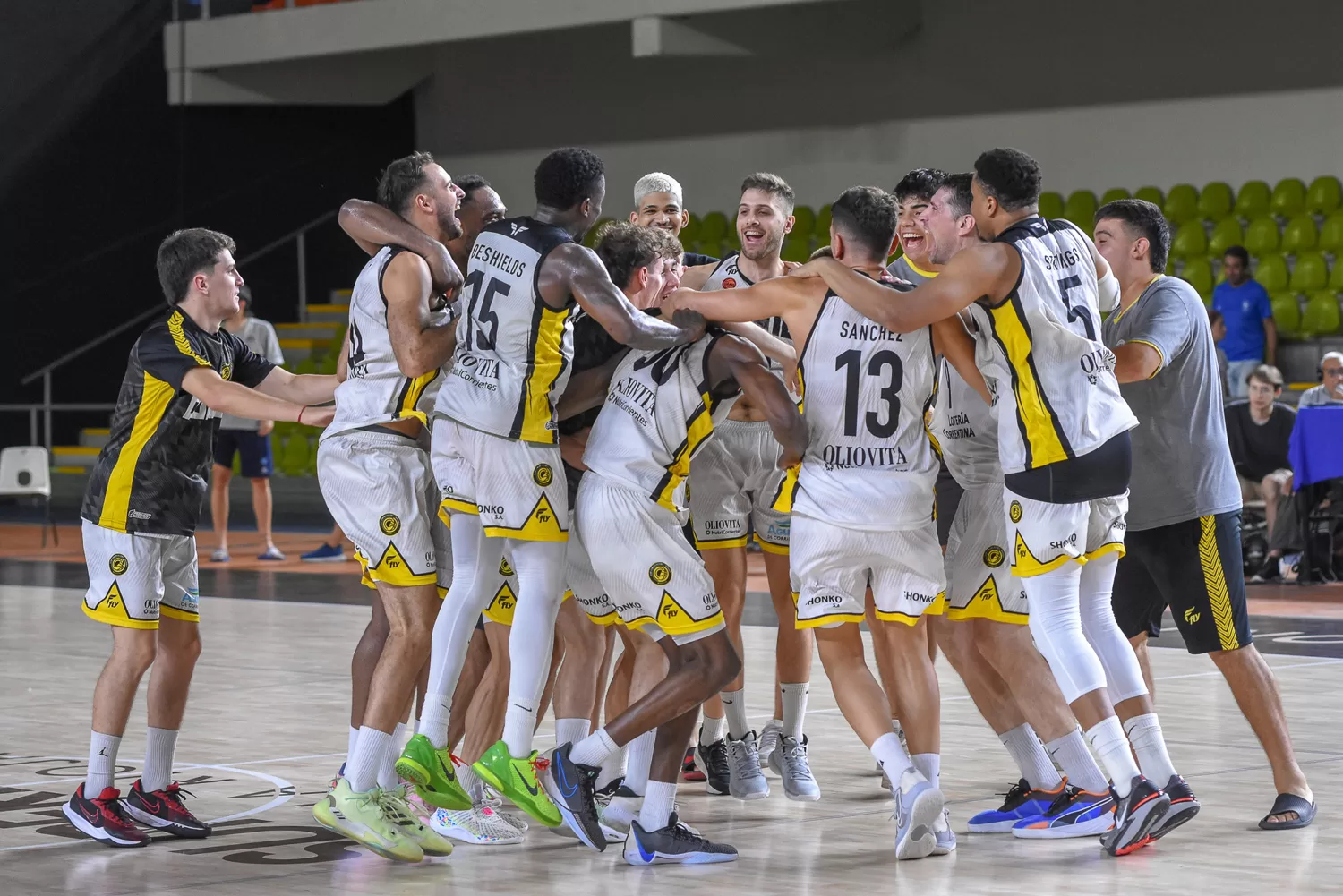 Por fin, Comunicaciones se dio el gusto de ganar de visitante