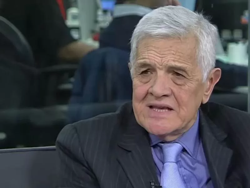 Jorge Castro: «Milei está ejerciendo el hiperpresidencialismo de crisis»