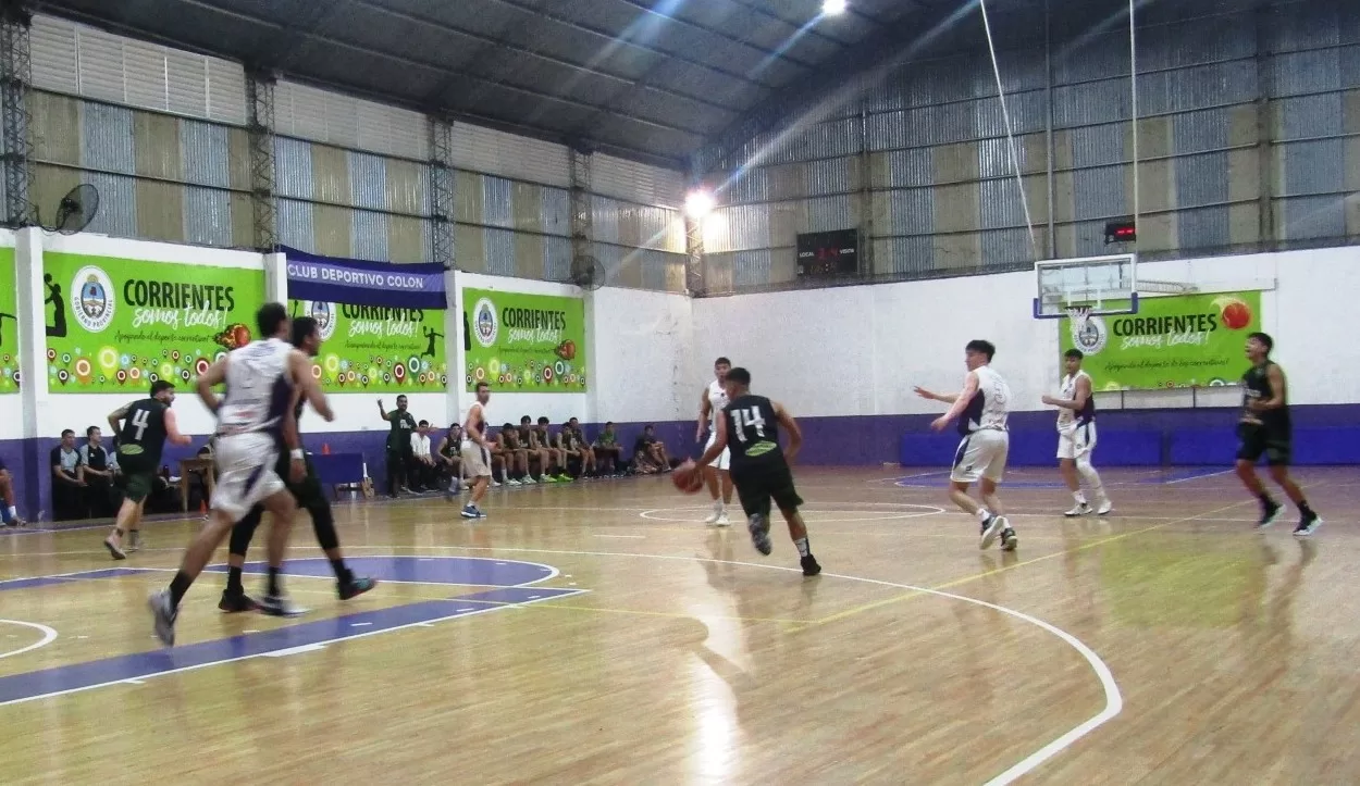 Copa Palacio: Colón lidera la competencia