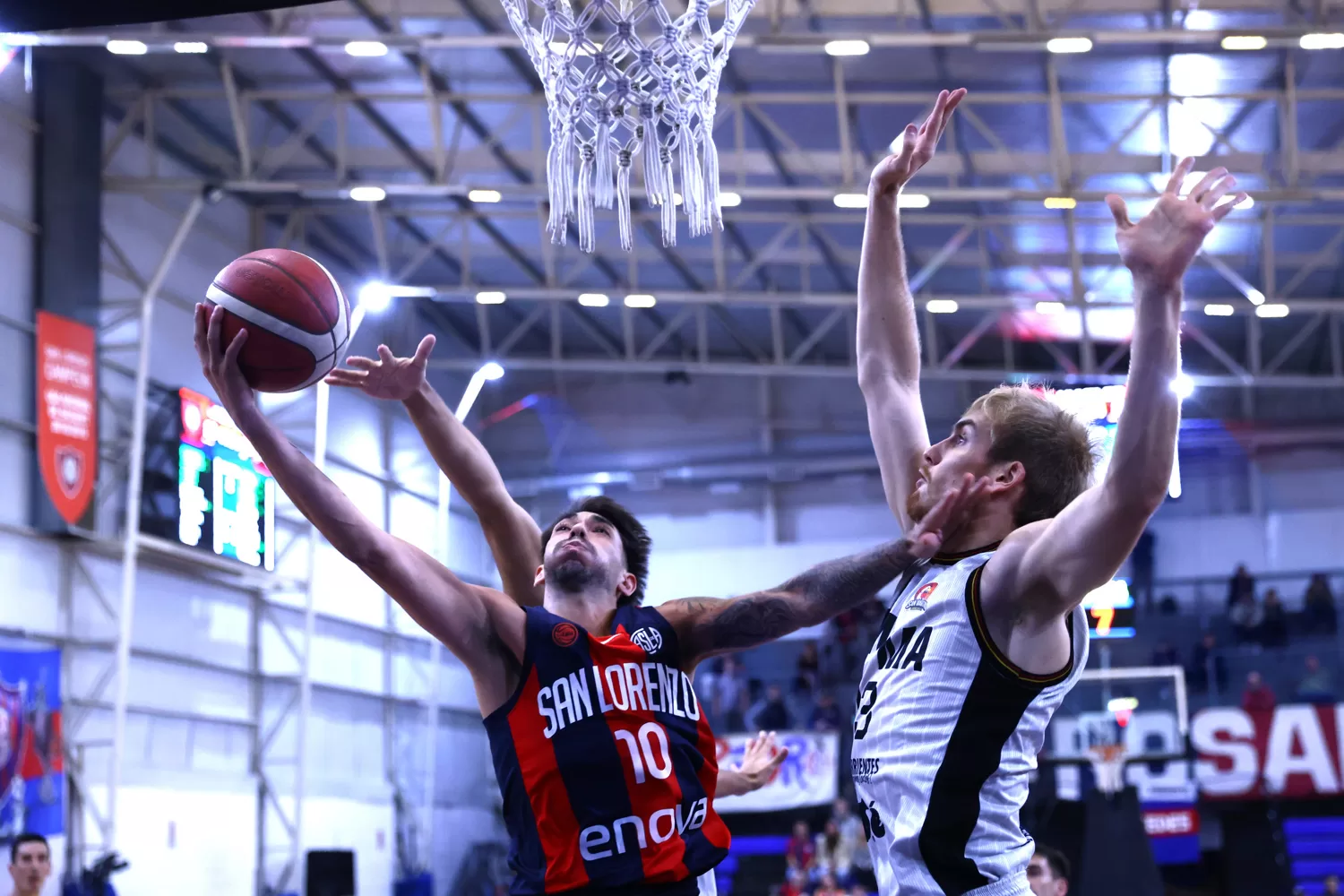 LNB: San Lorenzo se quedó con el duelo de santos