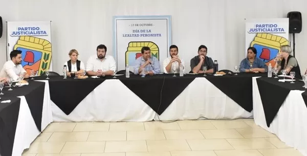 Santa Lucía: la dirigencia pejotista respaldó al intendente Villordo