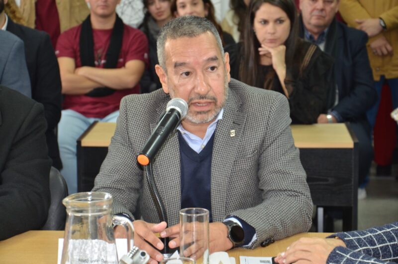 Gabriel Romero asumirá con decano de la Facultad de Artes