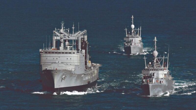 La Armada Argentina recibió al portaaviones USS George Washington