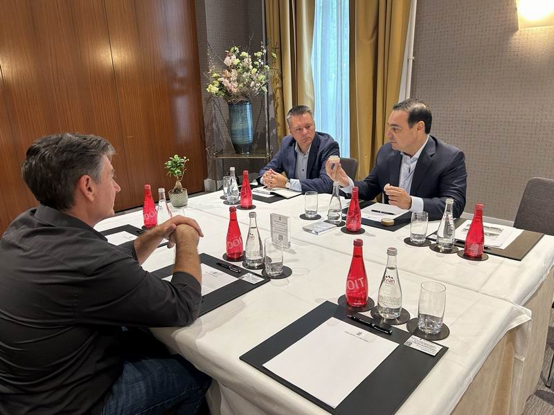 Valdés confirma exportación de cannabis correntina a Europa