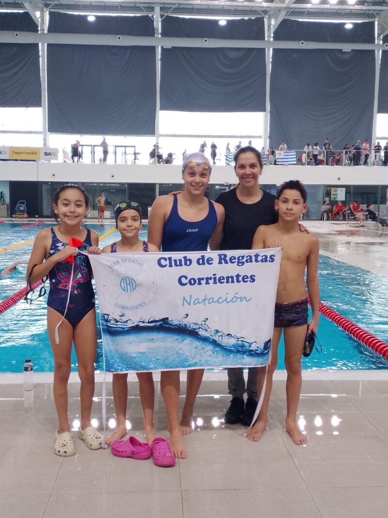 Regatas descolló en el Nacional de Natación de Infantiles y Menores