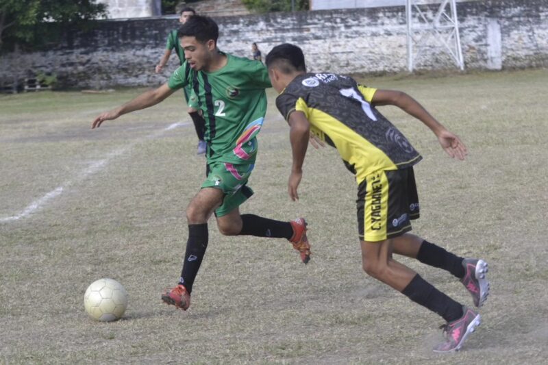 La Liga Correntina y un atractivo programa en ambas divisionales