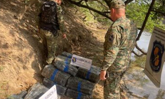 Policía del Paraguay se enfrentó a un grupo narco en el río Jejui