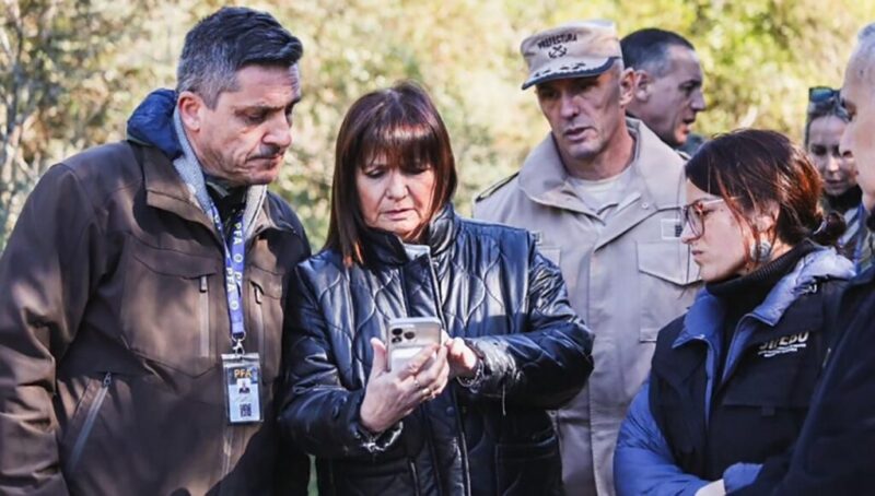 Celulares: la ministra Bullrich confirmó que borraron datos