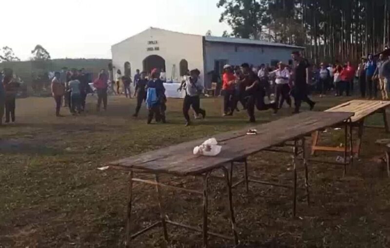 Violento disturbio en una fiesta religiosa