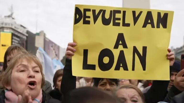 A 45 días de la desaparición de Loan, marcharon en el Obelisco