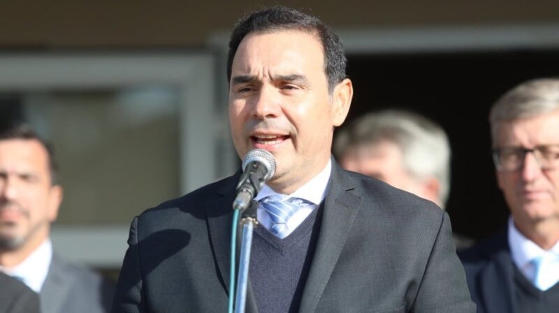 Valdés, sobre el caso Loan: anticipó “modificaciones” y habló de “caranchos políticos”