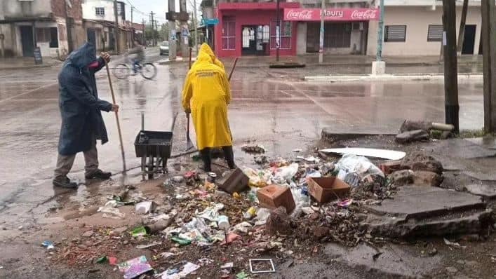 Intenso trabajo de escurrimiento: piden no sacar la basura