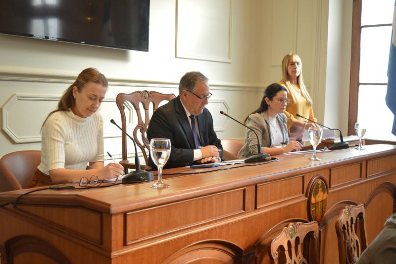 Ediles capitalinos evalúan marco legal para la administración de datos