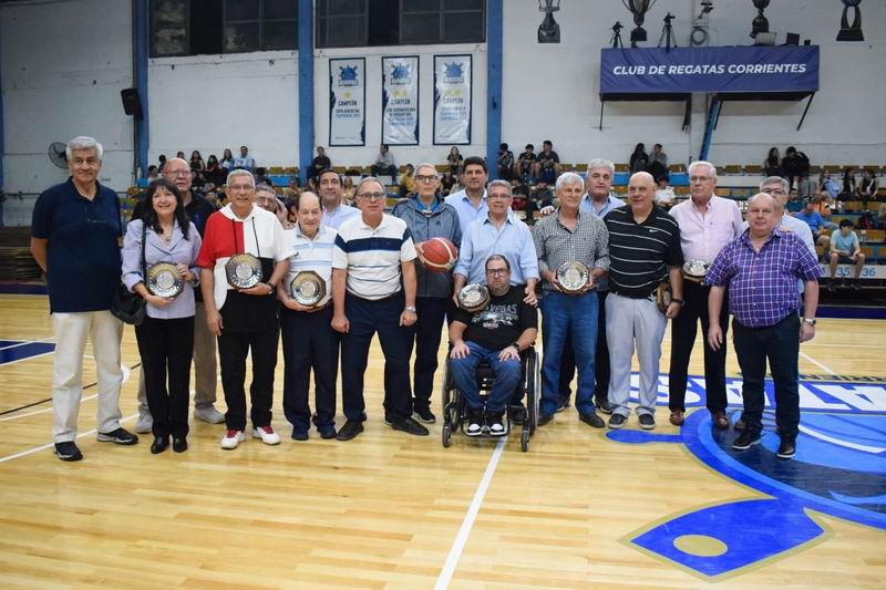 Merecido homenaje a los campeones juveniles del 74