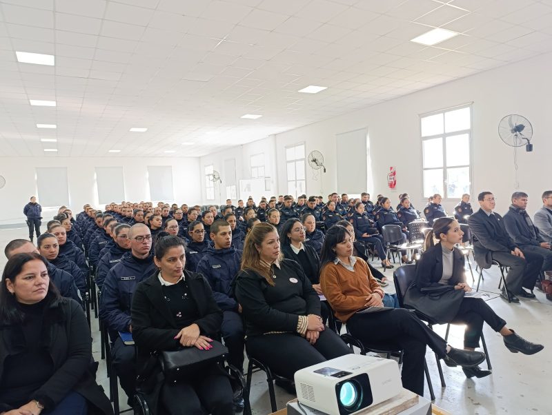Un grupo de 200 aspirantes a policías se capacitan sobre Género y Violencia