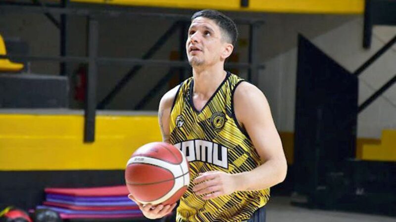 Eidintas: «Jugadores como Tintorelli y Arese nos dan calidad de juego»