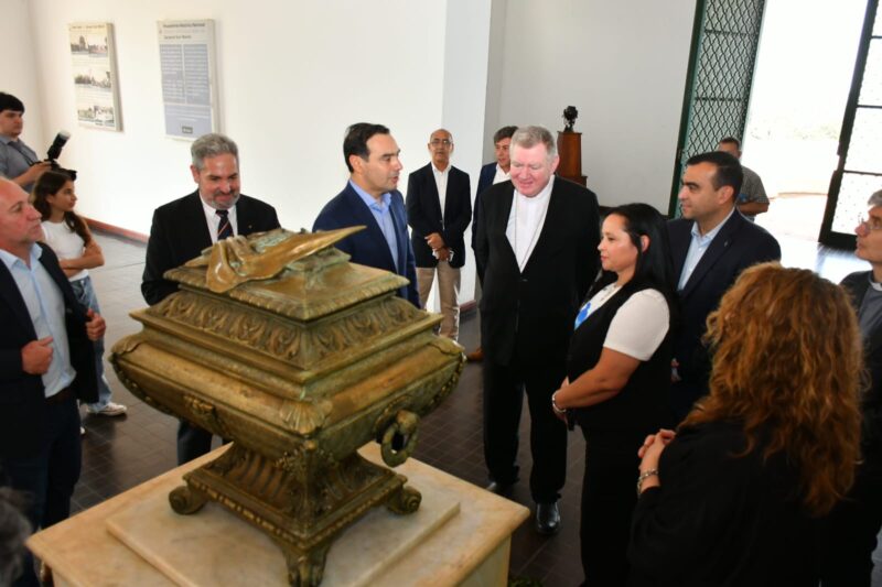 Valdés recibió al Nuncio Apostólico en Yapeyú