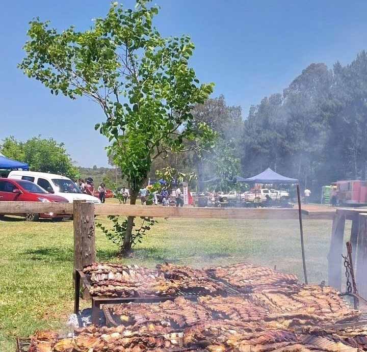 Impresionante festejo tradicionalista en La Cruz